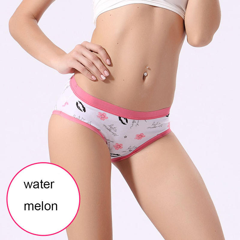Women's cotton briefs
