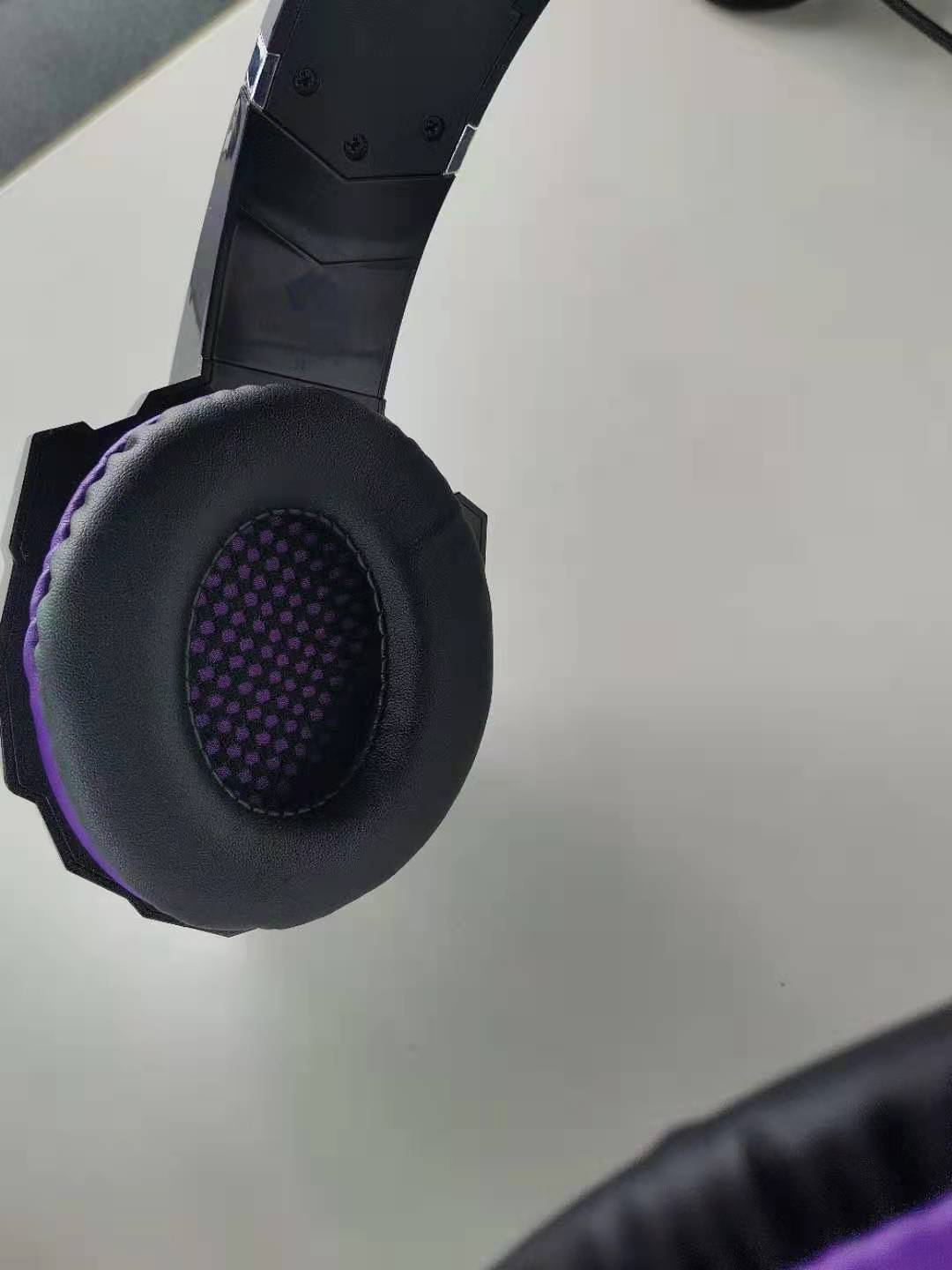 Headphones - Wired Gaming Headsets