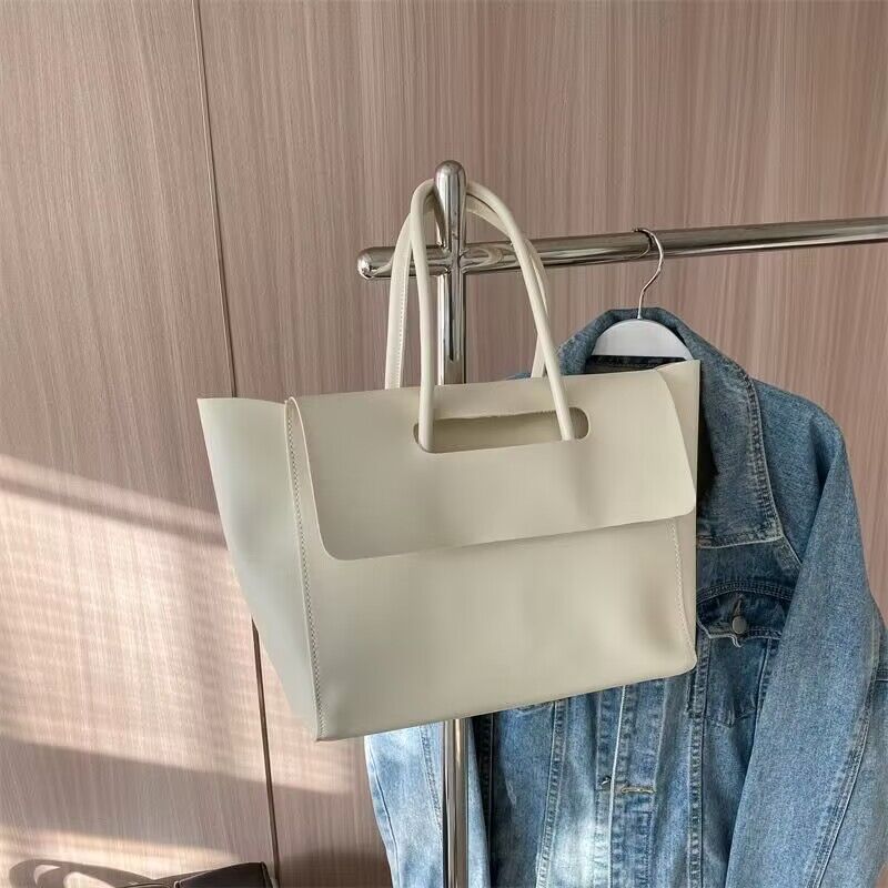 Fashionable Women's Tote Shoulder Bags