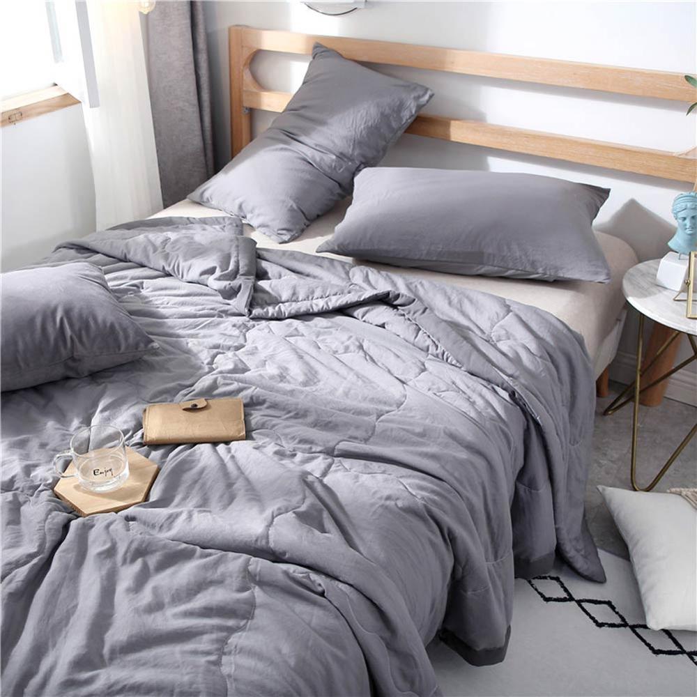 Student dormitory summer quilt - air conditioner