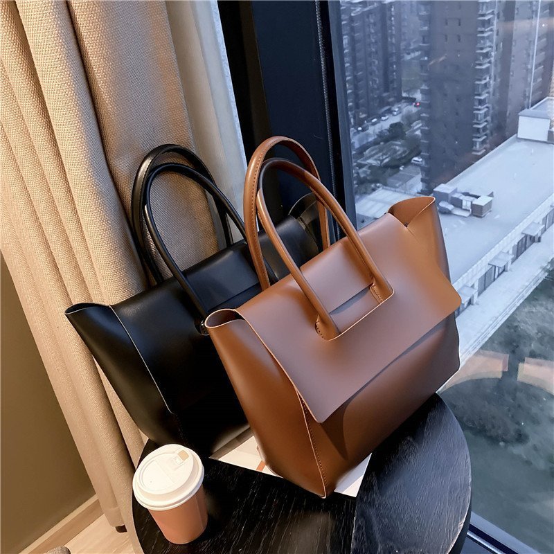 Fashionable Women's Tote Shoulder Bags