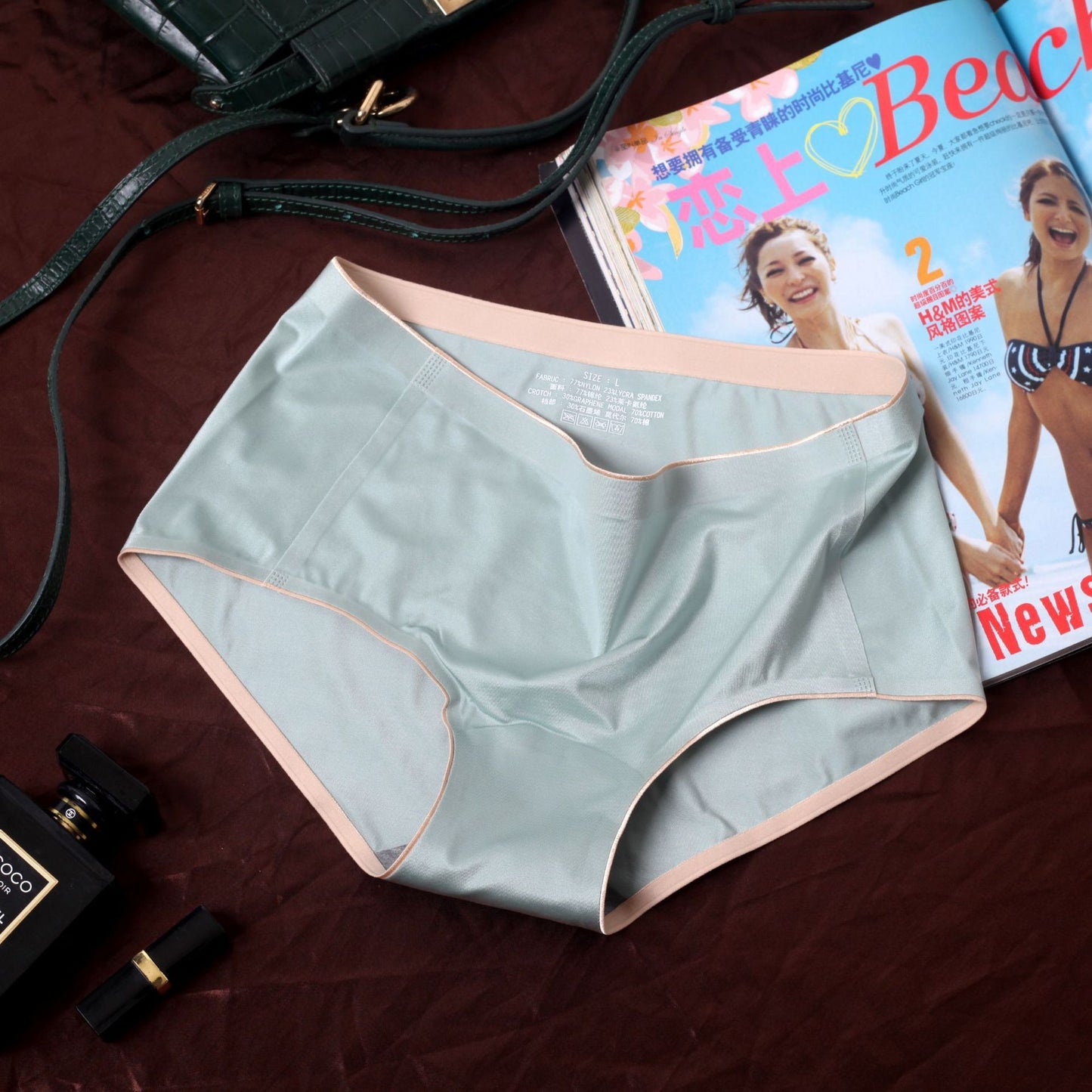 Antibacterial Modal Crotch Seamless Hip Lifting Breathable Briefs