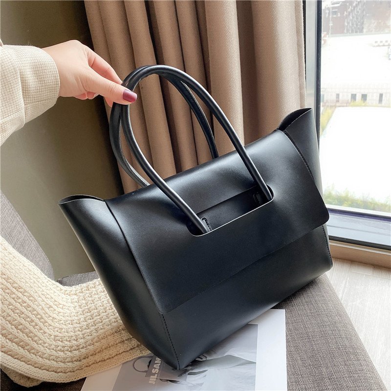 Fashionable Women's Tote Shoulder Bags