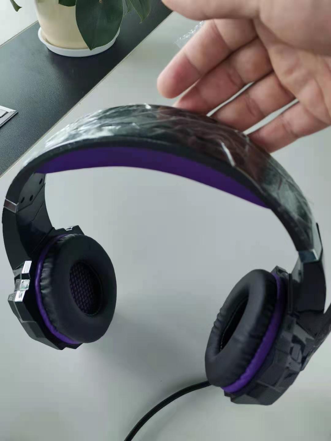 Headphones - Wired Gaming Headsets