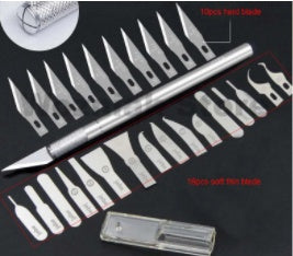 Descaling blade tool