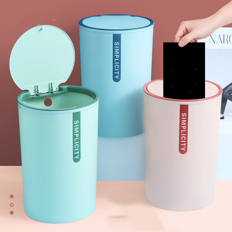 Trash can with automatic bag change