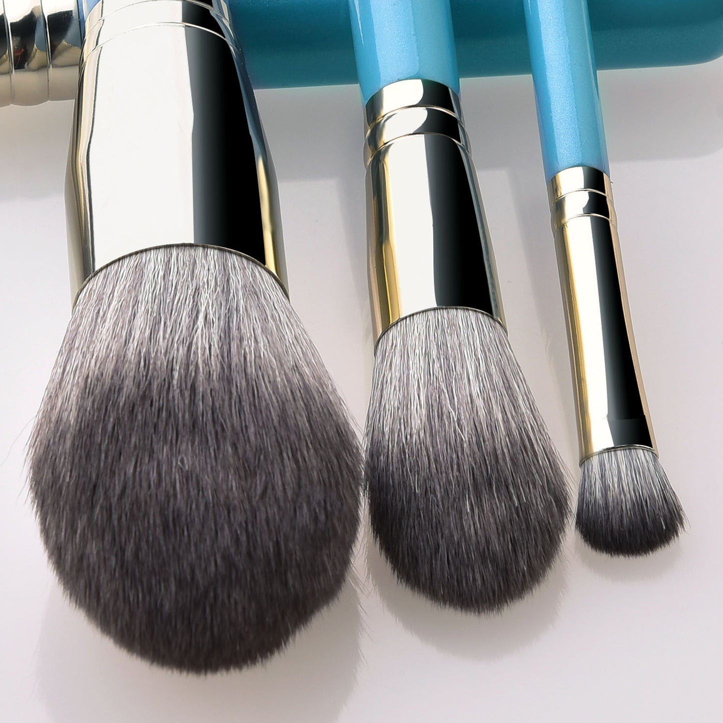 13-Piece Professional Makeup Brush Set – Wooden Handle & Synthetic Hair Kit for Makeup Artists | Infinity Bazaar