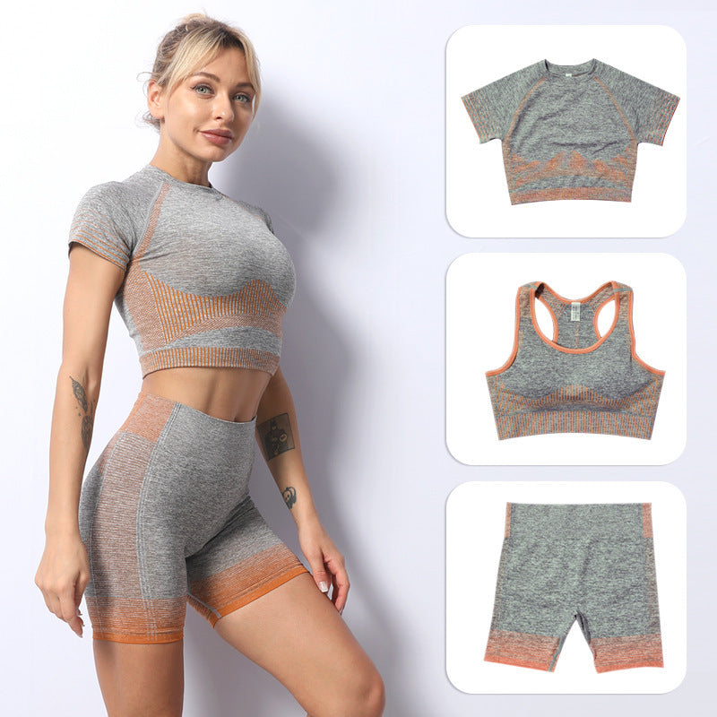 yoga set
shorts
sports bra