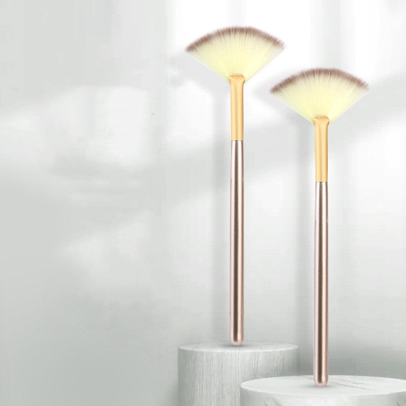 Single Fan-shaped Brightening Makeup Brush