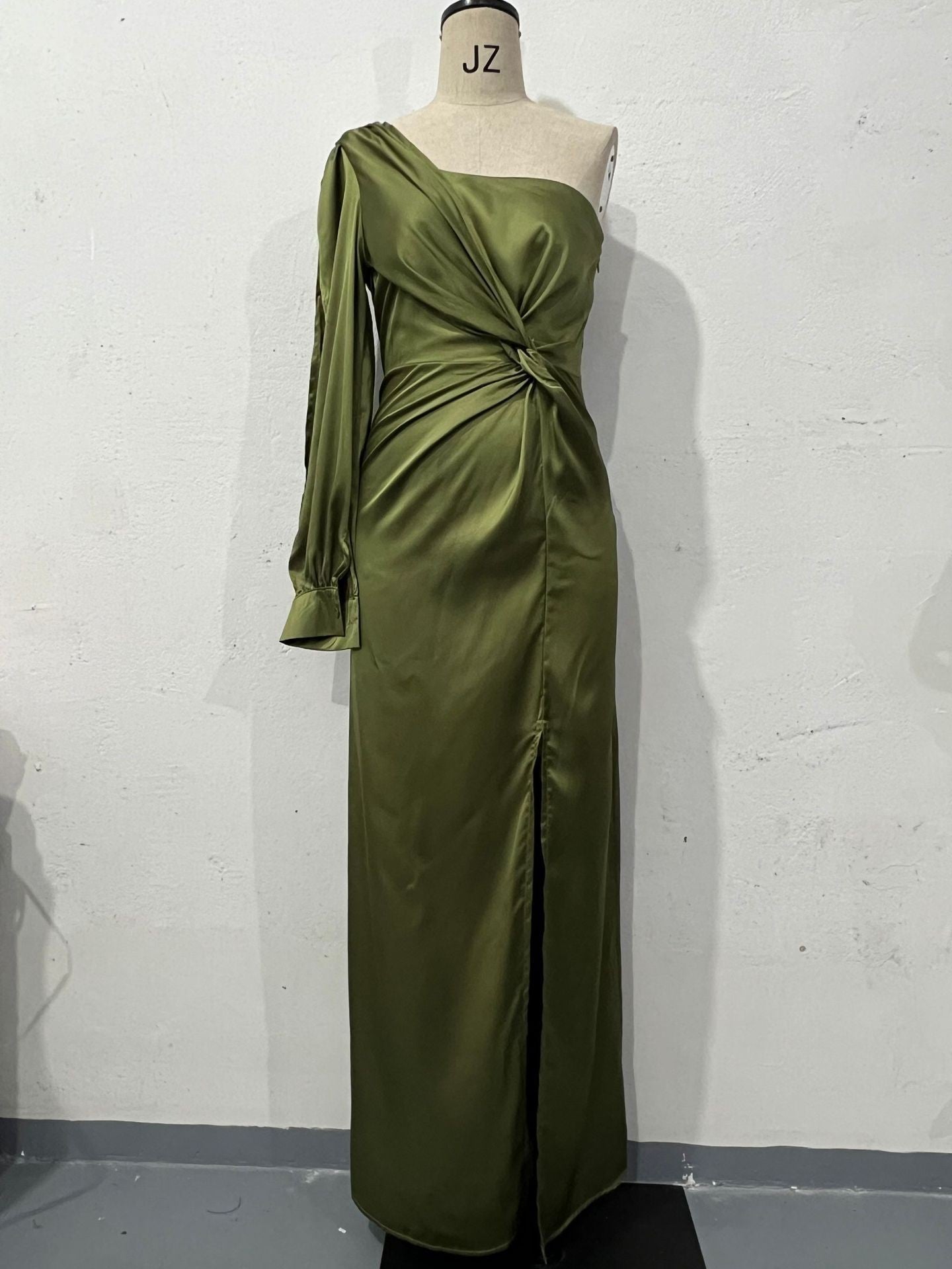 One-Shoulder Split Party Dress – Long-Sleeved Slim Fit | Infinity Bazaar