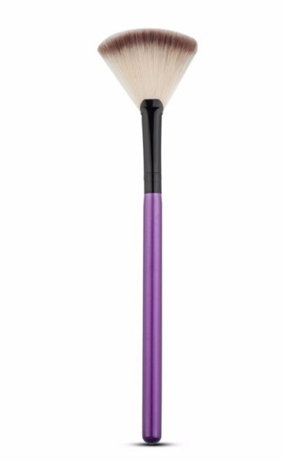 Single Fan-shaped Brightening Makeup Brush